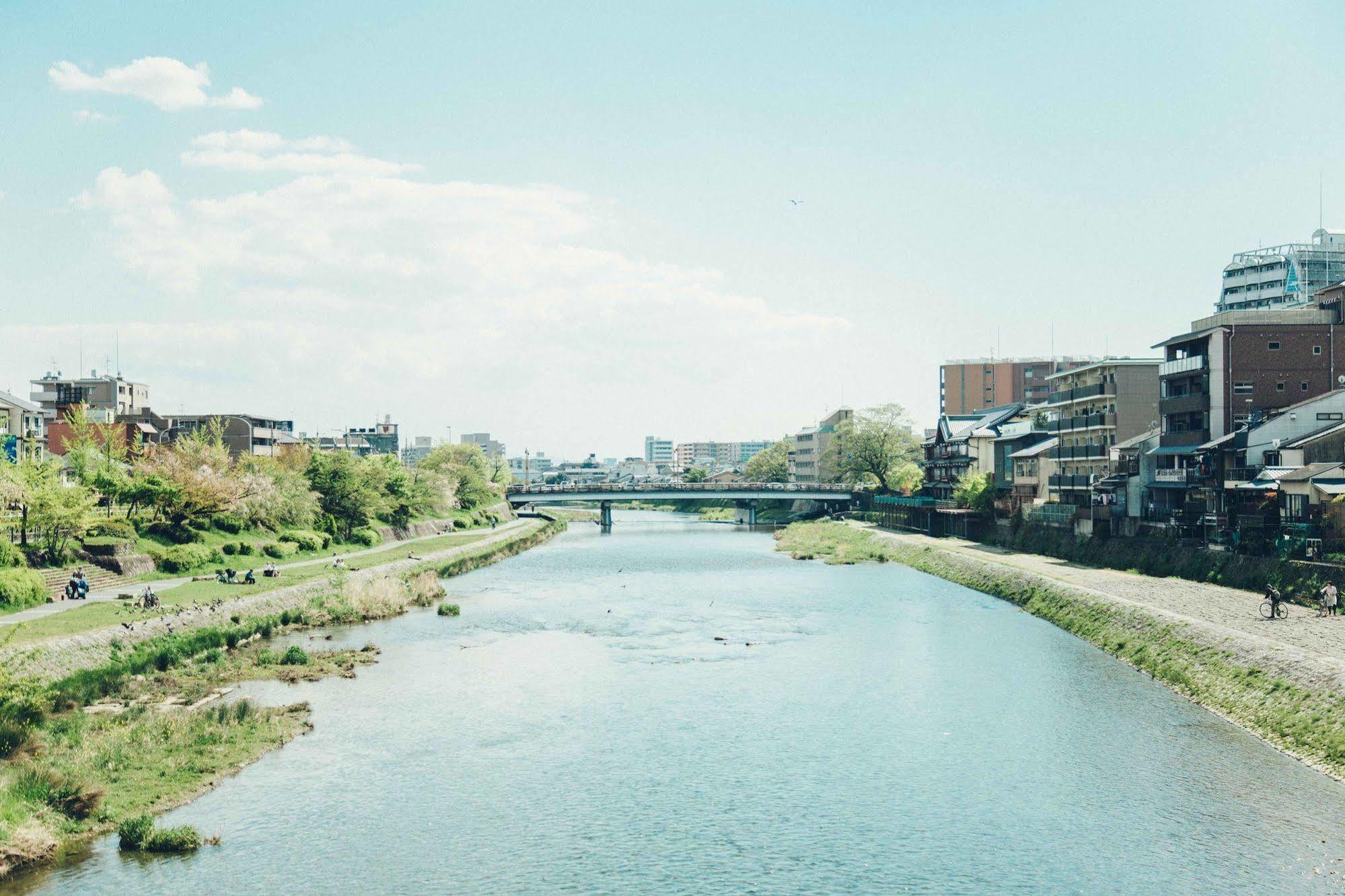 Хостел Len Kyoto Kawaramachi Екстер'єр фото